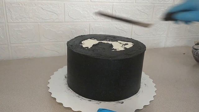 Черный торт.Как окрасить крем в  насыщенный цвет.