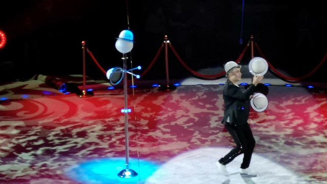 Цирк 03.2021    Шоу воды, огня и света!   часть 2 VID 20210327 131909