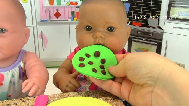 Сестрички Не Хотят Кушать Овощные Блинчики! Мультики Как Мама Играет в Куклы Беби Бон 108мама тв