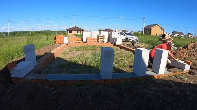Дешевый дом из газоблока своими руками!!!