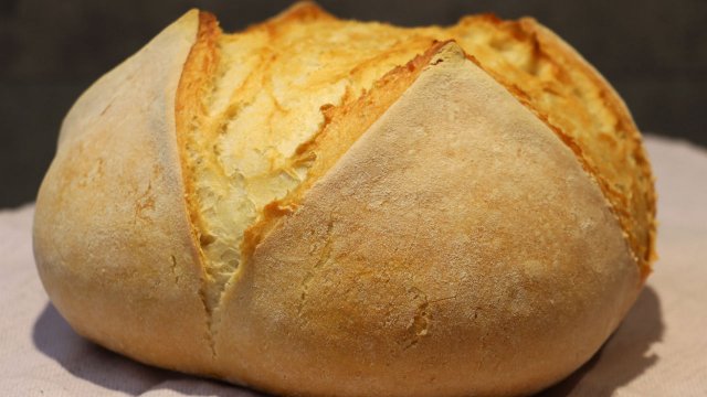 ДЕРЕВЕНСКИЙ ХЛЕБ с хрустящей корочкой и воздушным мякишем