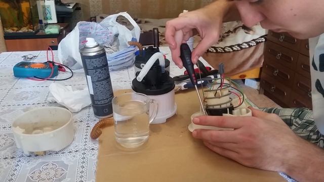 Разборка бензонасоса от Форд Фокус 2