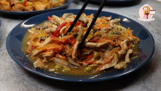 Любите необычные блюда из обычных продуктов? Ловите - СВИНИНА с ОВОЩАМИ ПО-КИТАЙСКИ