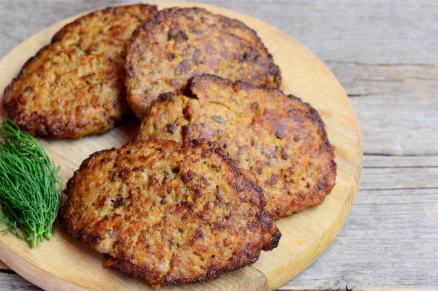 ОЛАДЬИ ИЗ КУРИНОЙ ПЕЧЕНИ. ВКУСНО, пальчики оближешь!