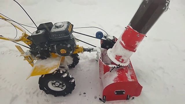 Немного про мотоблок и снегоуборочную приставку, стоит ли покупать, решать вам.