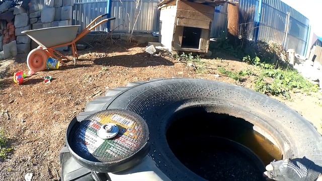 Как разрезать грузовую покрышку- дела садовые