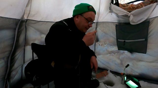 Открытие сезона рыбалки 2024 / Зимняя рыбалка в палатке / Рыбалка на сига и хариуса
