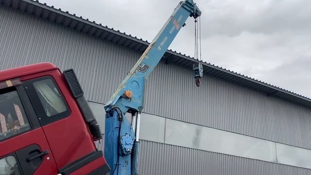 Видео работы манипулятор, крановая установка КМУ Tadano ZF583