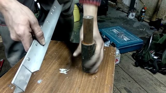 Заклепки под молоток (алюминиевые, полнотелые) клепаем перфоратором