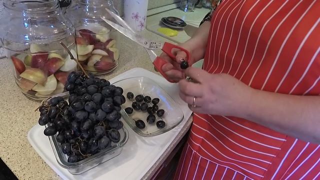 Компот из яблок и винограда на зиму.