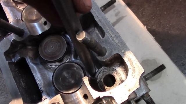 Толкатели клапанов и колодцы ВАЗ 2108.Устранение люфта