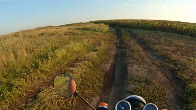 Поездка на ОЗЕРО НА ЯВЕ // Атмосферная покатушка на JAWA 634 350