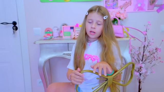 Diana's sister is too COOL! Dana is on HIGH HEELS Diana got shocked!!!