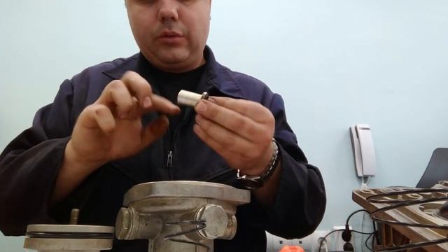 КАМАЗ. Залипают тормоза. Ревизия главного тормозного крана.