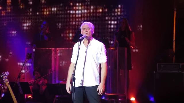 Gorky Park - Two Candles (18.11.2012, Crocus City Hall, Moscow, Russia)