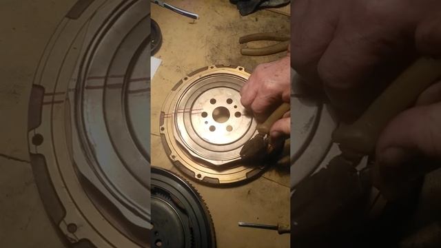 Двухмассовый маховик Ford. Устройство. Разборка.