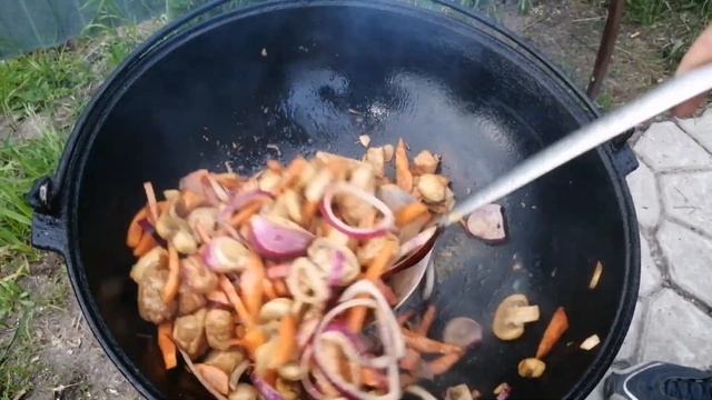 "ВОК ДОШИРАК " САМЫЙ ВКУСНЫЙ РЕЦЕПТ, ВОК ЛАПША ИЗ РОЛЛТОНА В КАЗАНЕ НА КОСТРЕ. WOK IN KAZAN.