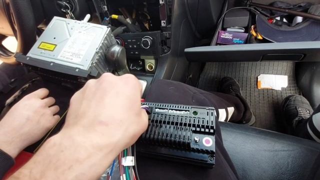 Думал поменяем панель приборов на Шевроле Каптива, а получилось видео как не надо ремонтировать авт