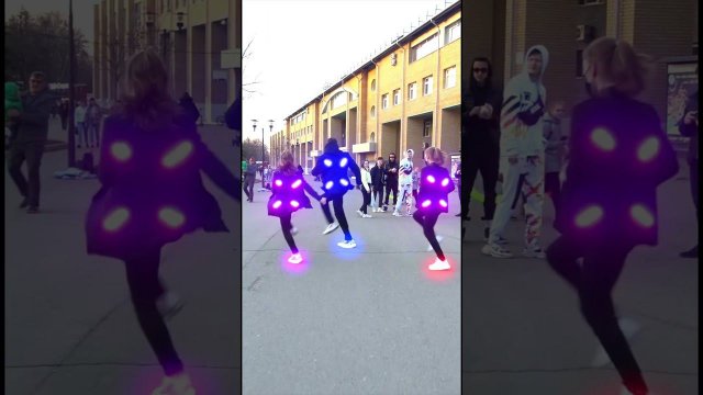 WALKING DANCE