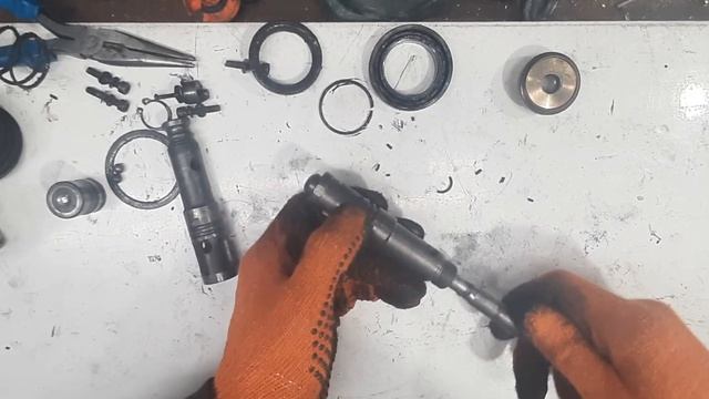 Ремонт бочкового перфоратора Энергомаш, замена ствола