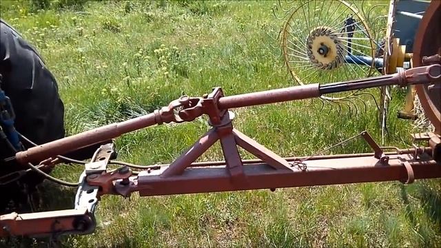 Пресс-подборщик Киргизстан. Трактор ЮМЗ. Прессование люцерны