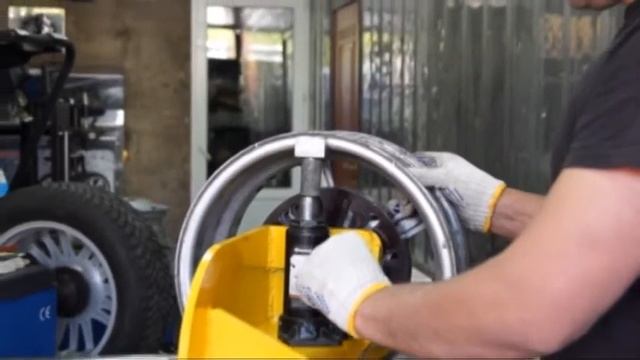 Станок для правки литых дисков авто VIHUR