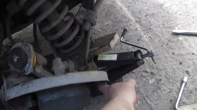 Ваз 2107 замена верхнего рычага подвески.