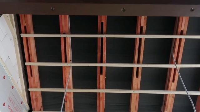 Как монтировать обрешетку на газобетон