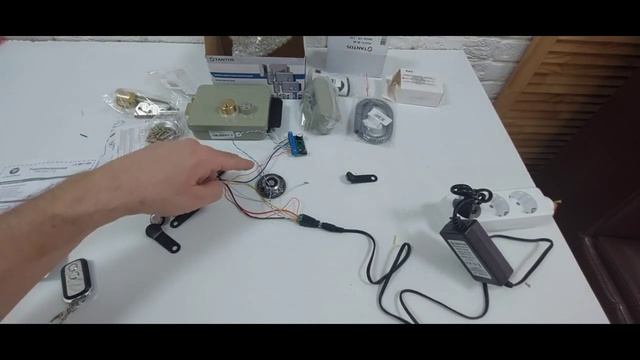 Обзор подключения радиоконтроллера с брелком YLI к замку электромагнитному, электромеханическому.