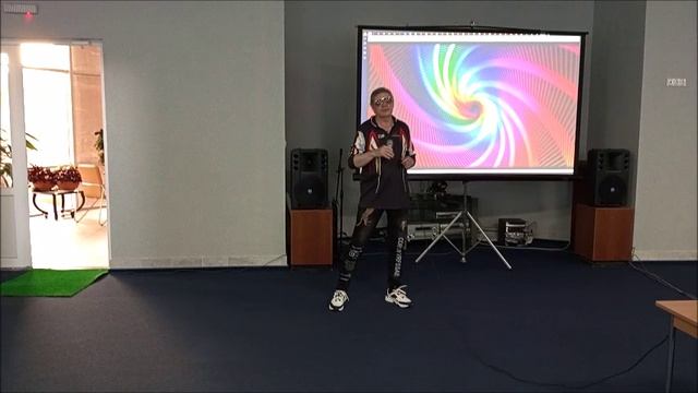 "Красивая женщина"