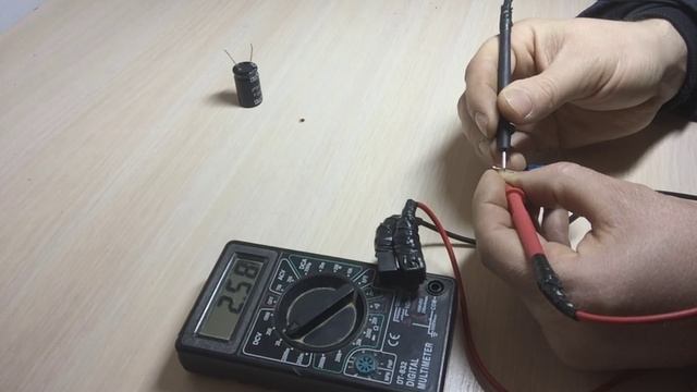 Как проверить конденсатор мультиметром