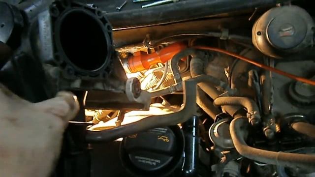 Двигатель 1.6 BSE (VW, Skoda) Замена прокладки клапанной крышки и свечей зажигания.