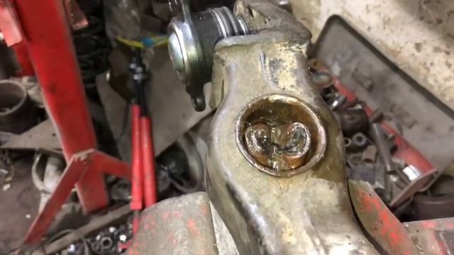 Замена сайлентблока на переднем нижнем рычаге на Ssan Yong Actyon