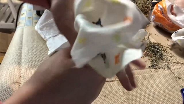 Делаю травяные мешочки для самомассажа