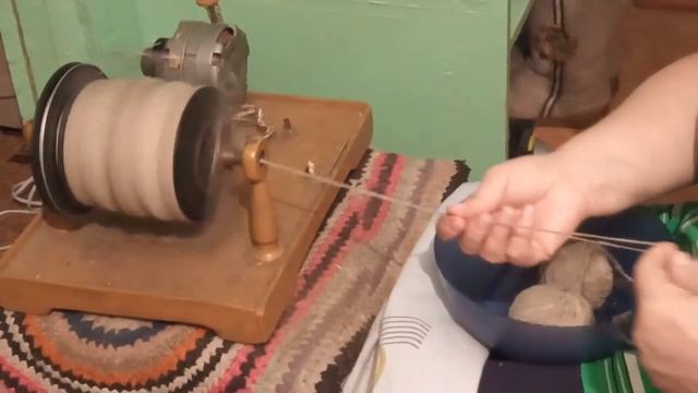 Скручивание пряжи в две нитки