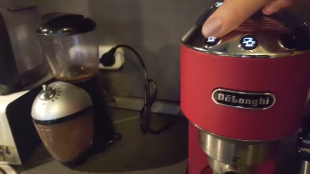 Обзор кофеварки DeLonghi EC685. Часть 1/2