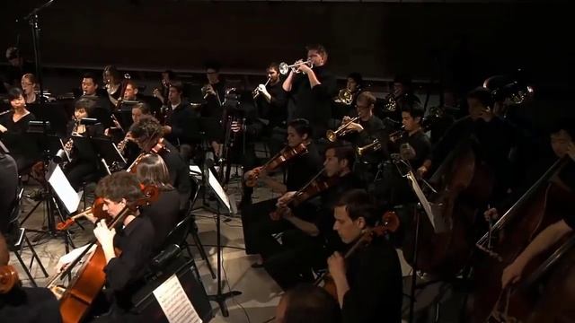 «Богемская Рапсодия» (Queen) для симфонического оркестра и скрипки.