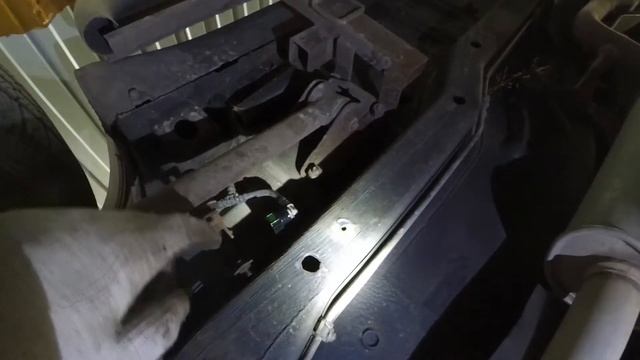 Шевроле Нива: замена топливного фильтра