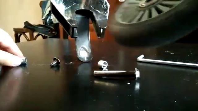 Как заменить заднее колесо на самокате??❤️