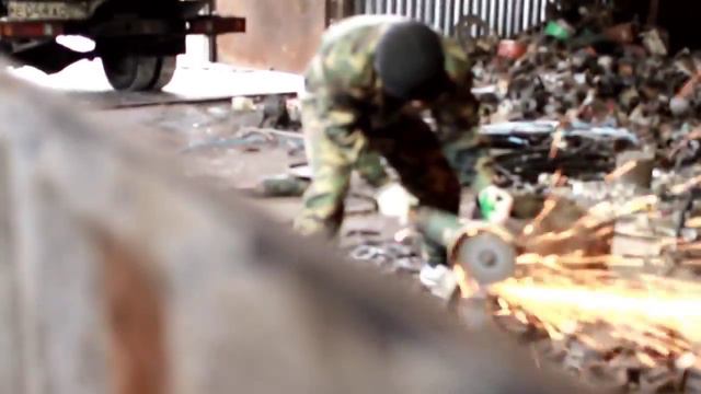 Клип Bahh Tee Ты меня не стоишь feat Нигатив, Триада