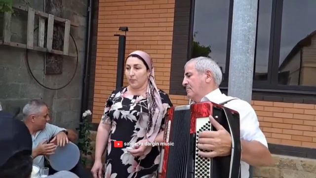 Весёлая компания друзей. Красивая даргинская песня под гармошку 👍👏🔥🔥🔥