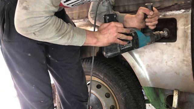 Замена порогов и полукрыла на ниве 2121