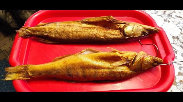 Судак и щука горячего копчения.Коптим вместе.Рыба горячего копчения.