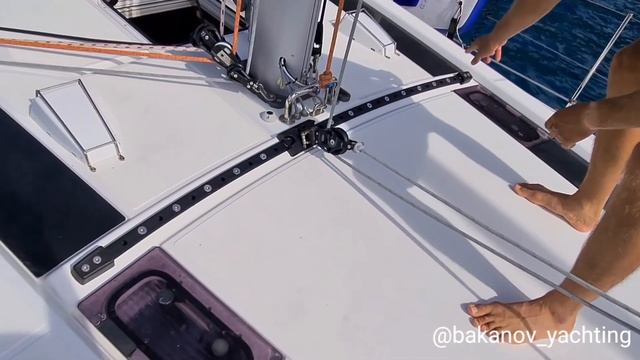 Как Работает Поперечный Погон Стаксель-Шкота / Яхта Beneteau 46.1 / Настройка паруса