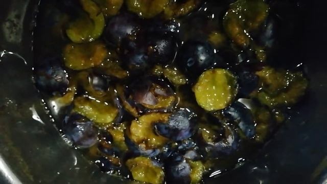 Сливовое варенье (из тернослива) и не совсем чистая кухня в итоге=)