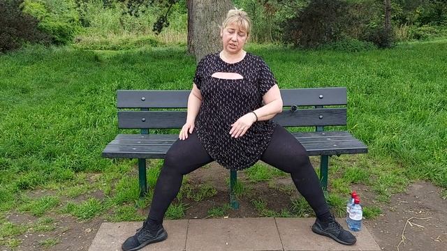 Зарядка Всего 10 минут сидя на стуле для людей с проблемными суставами и для людей с лишним весом.