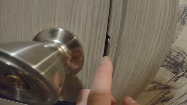 Как легко и быстро открыть дверь,которая захлопнулась?