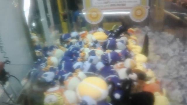 Разоряю игровые автоматы в Острове Мечты!!! Выпуск 1