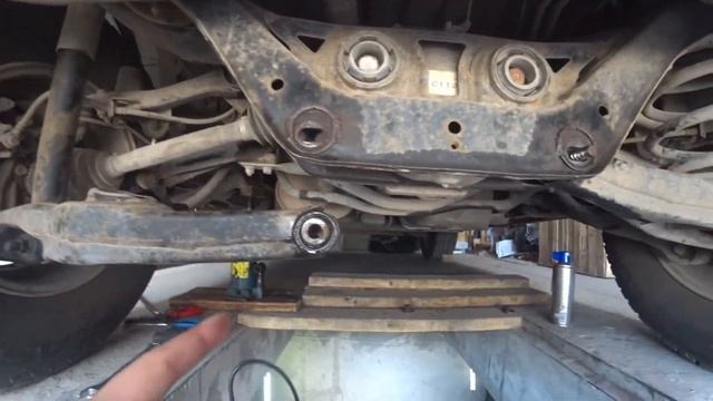 Pajero Wagon 4 Замена сайлентблоков и развальных болтов (Pajero Wagon IV)