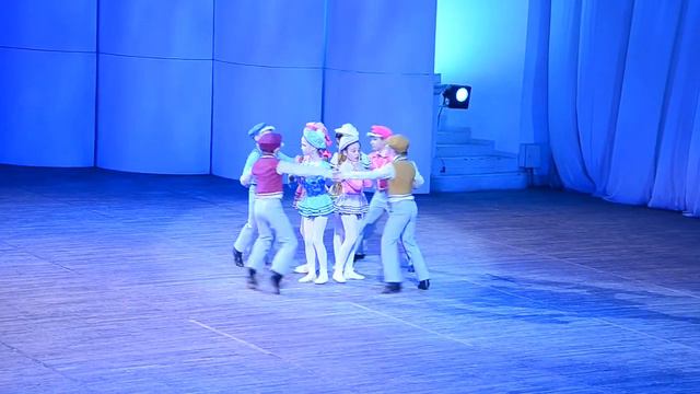 Ритмы детства. На катке